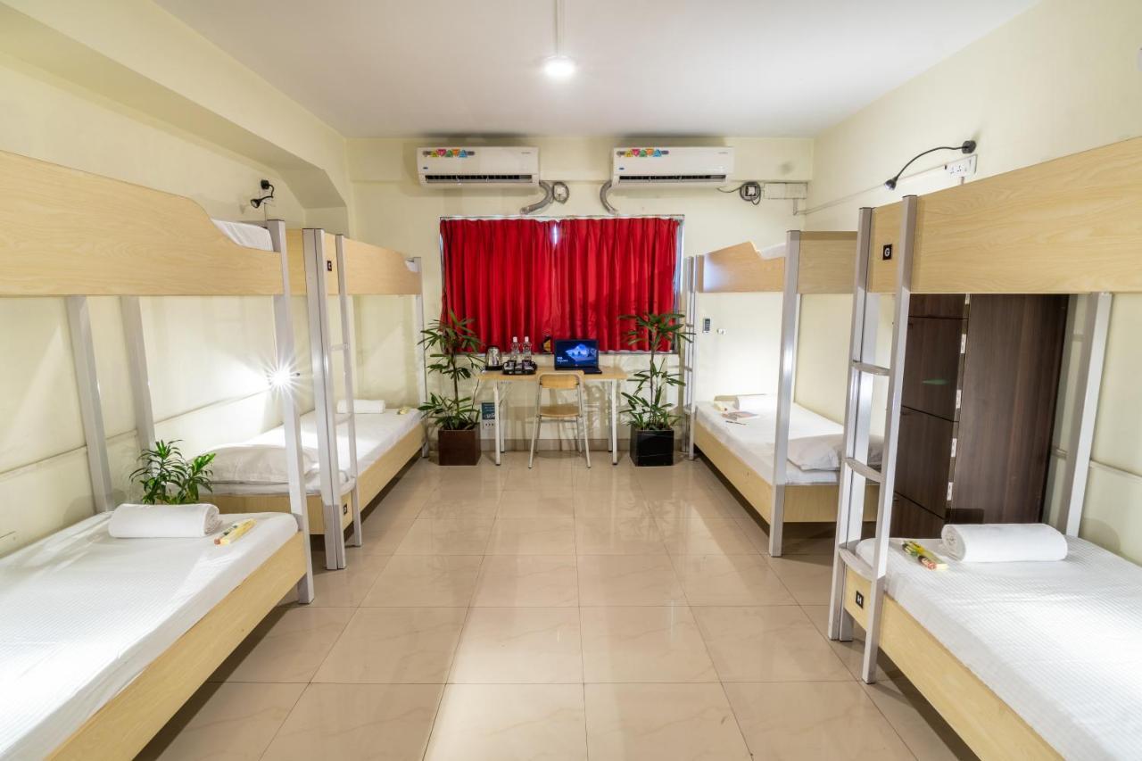 Offbeat Ccu Hostel Kolkata Exterior photo